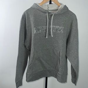 Old Navy Mens “New York” Hoodie, Grey, Sz Small, lightly worn